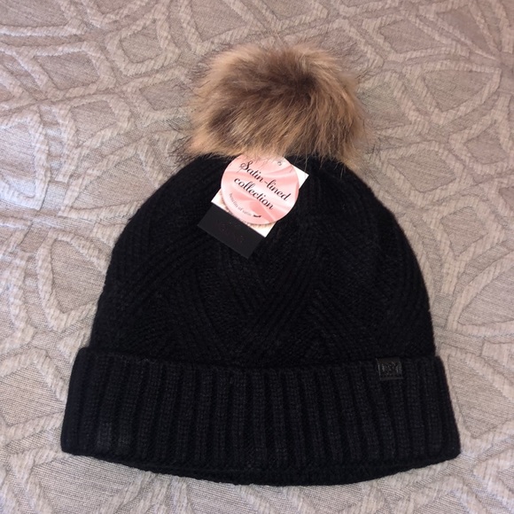 Hat & Scarf Bundle - Picture 2 of 9